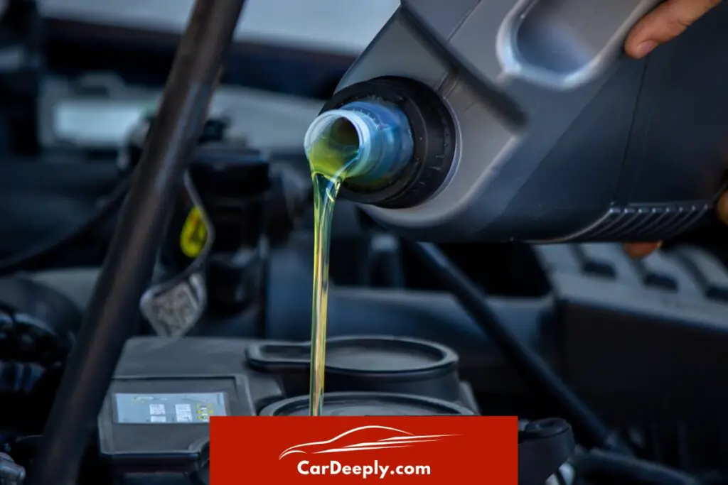 3 Best Oils for Toyota RAV4 (incl. important Tips)